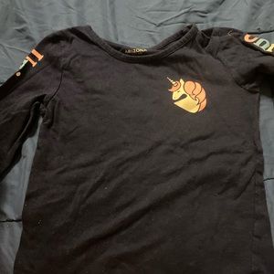 navy blue unicorn long sleeve shirt size 6/6X (no refunds)